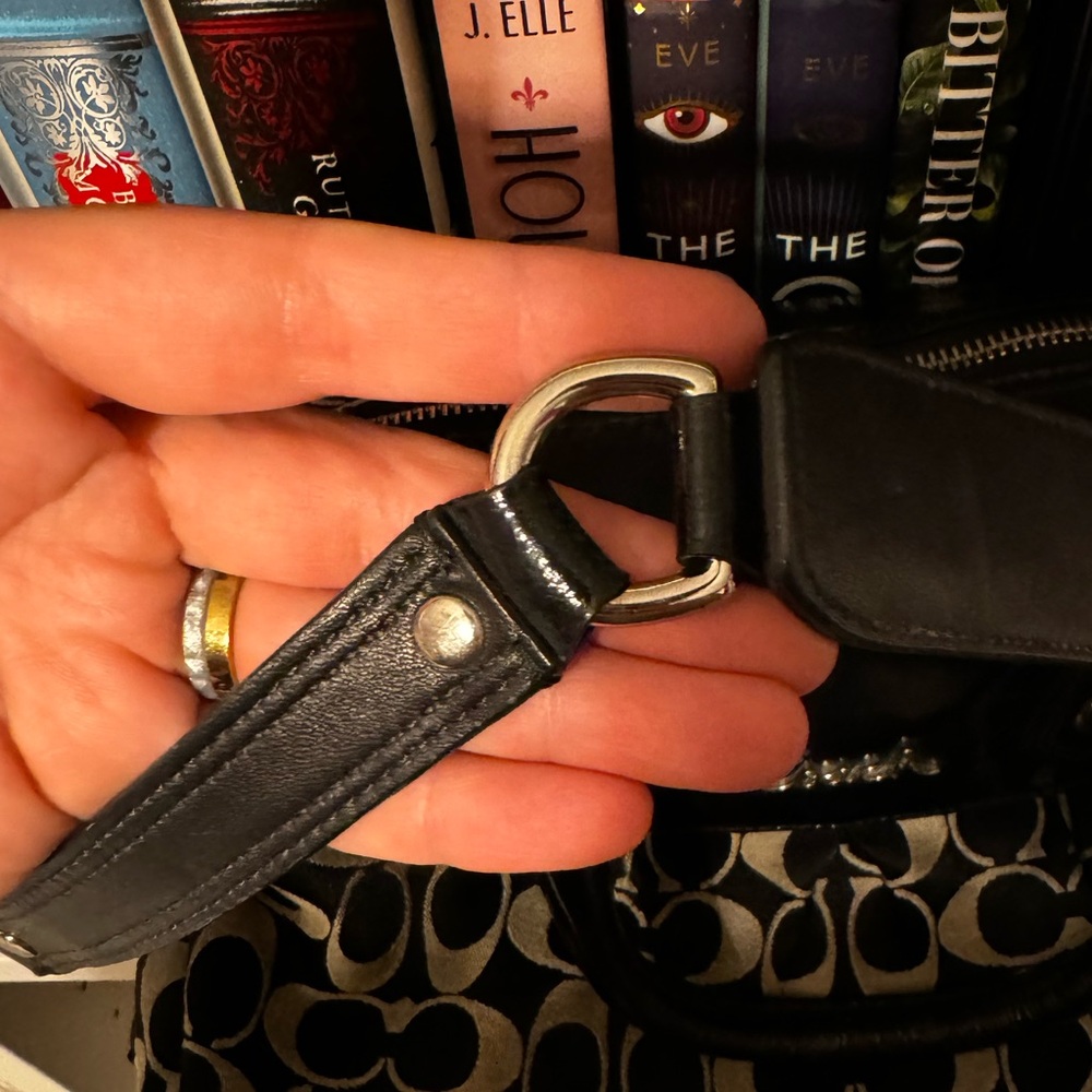 Coach Purse - Picture 5 of 6